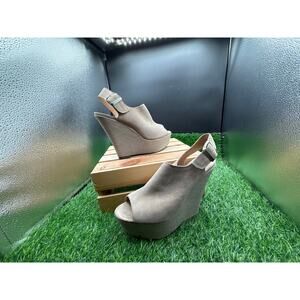 Steve Madden Platform Wedges- Taupe -Size  10W